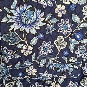 Essential Mailbag Crossbody